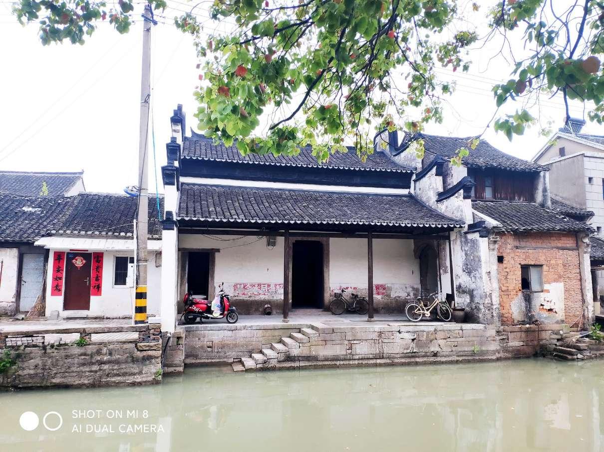 逃离地下古寺庙